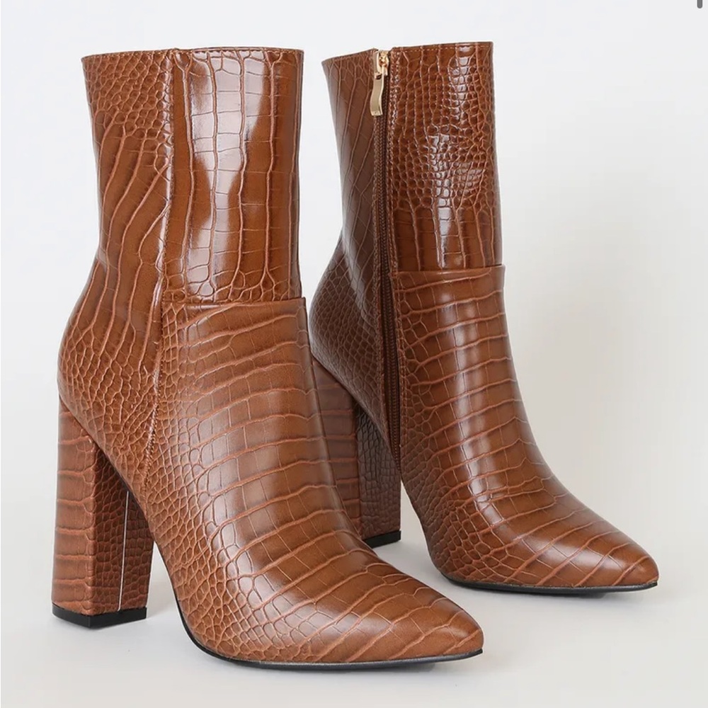 Lulus Tan Dawson Crocodile Mid Calf Pointed Toe Heeled Booties